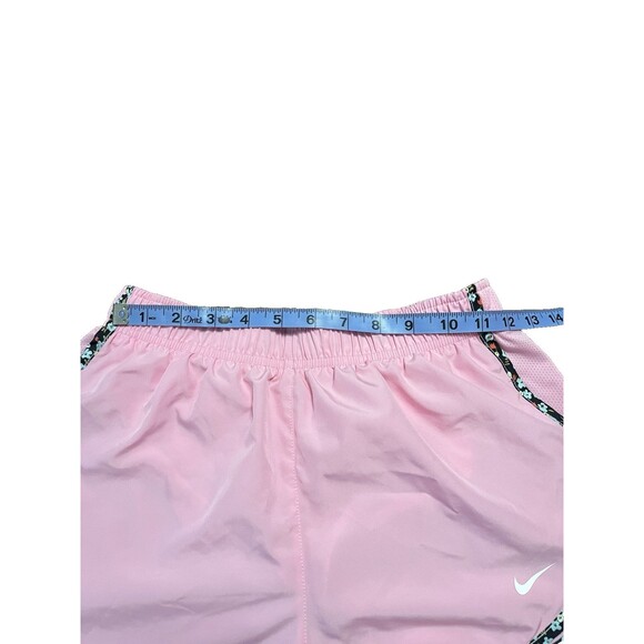 Nike Dri Fit Shorts Women Small Pink With Flower Trim Liner Inside - Picture 7 of 8